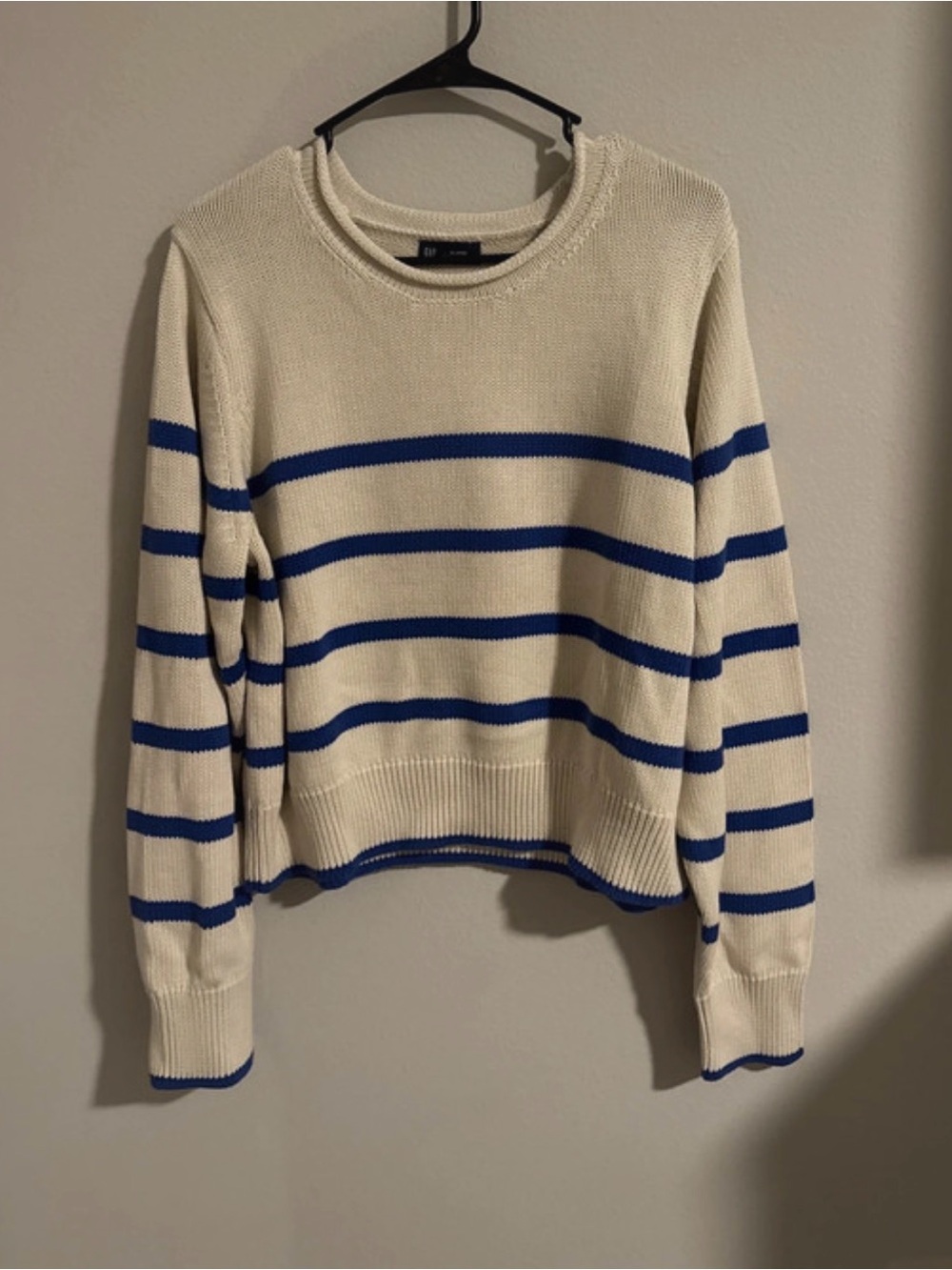 GAP Cream Crewneck Sweater with Blue Stripes